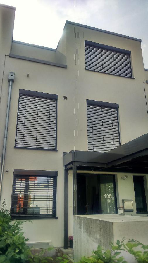 Privatzimmer Mit Balkon-Richtung Messe Hannover Buitenkant foto