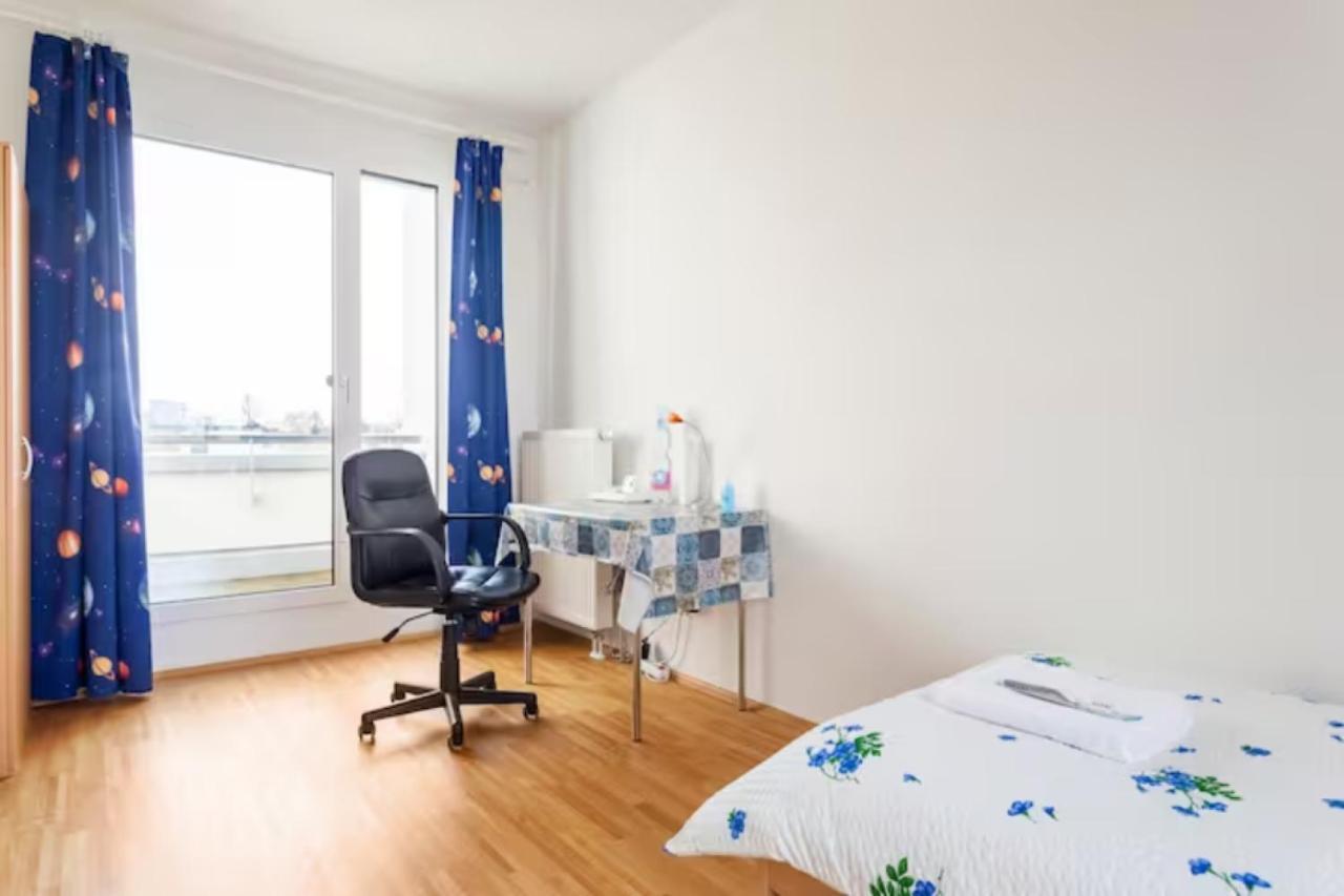 Privatzimmer Mit Balkon-Richtung Messe Hannover Buitenkant foto