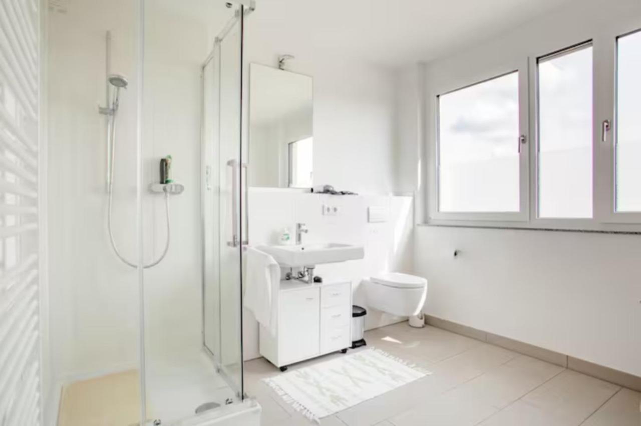 Privatzimmer Mit Balkon-Richtung Messe Hannover Buitenkant foto